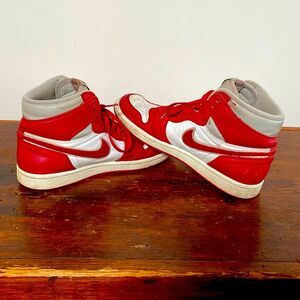 Vintage Nike Leather‎ Air Jordan Sneakers  US 9.5